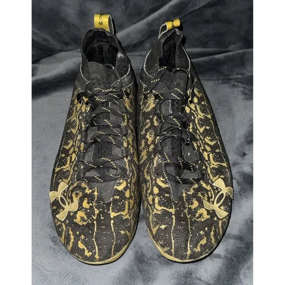 UNDER ARMOUR SPOTLIGHT LUX Suede 2.0 Men display picture 1